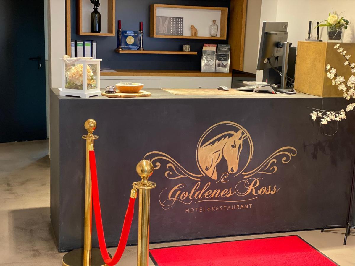 Hotel Restaurant Goldenes Ross Gollheim Exterior foto